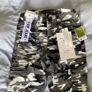 Camouflage cargo joggers